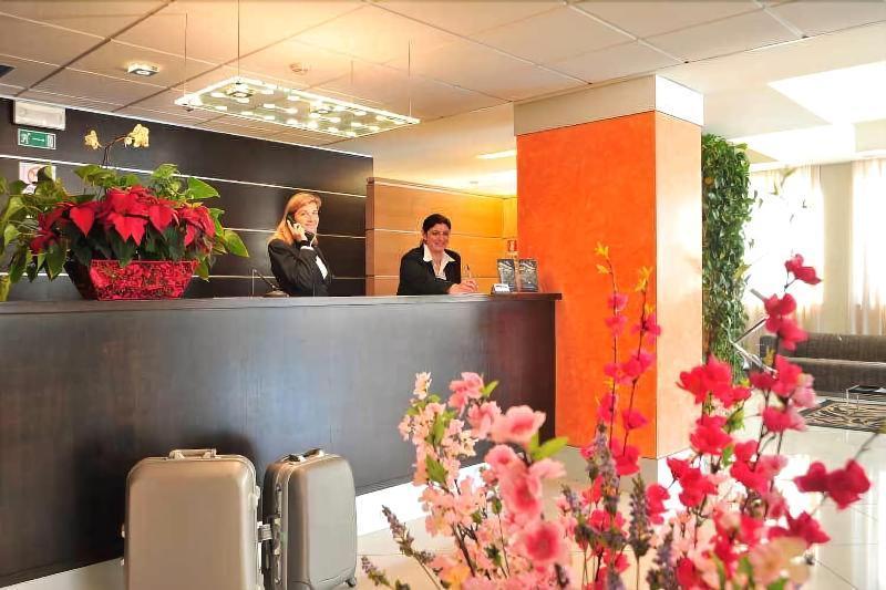 Inn Hotel Barberino di Mugello Eksteriør billede